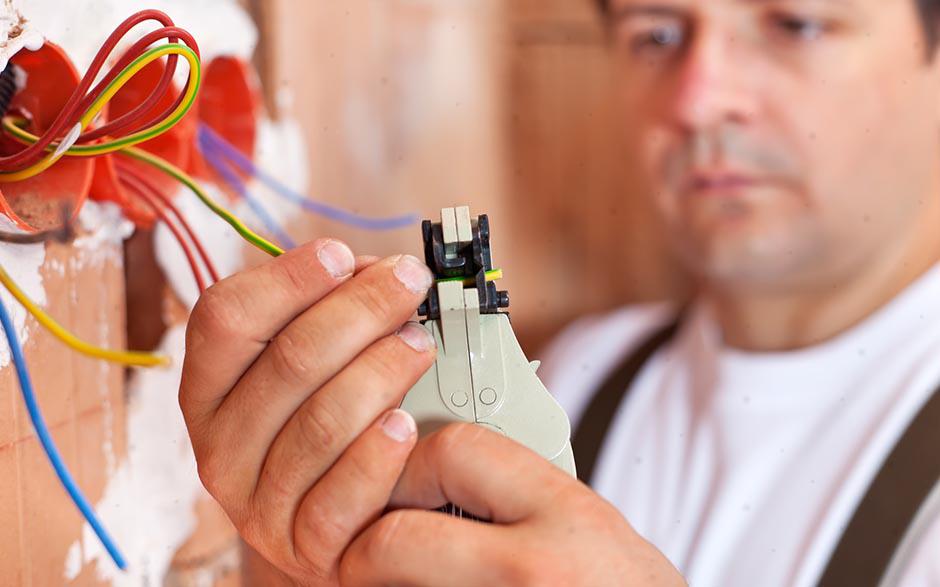 travail électricien Beauvais