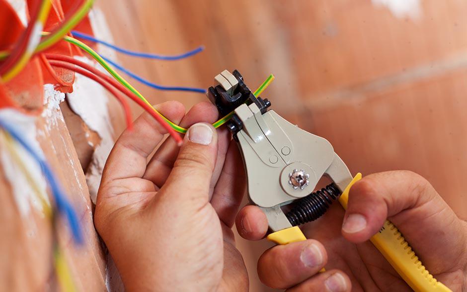 besoin d'un électricien Chapet